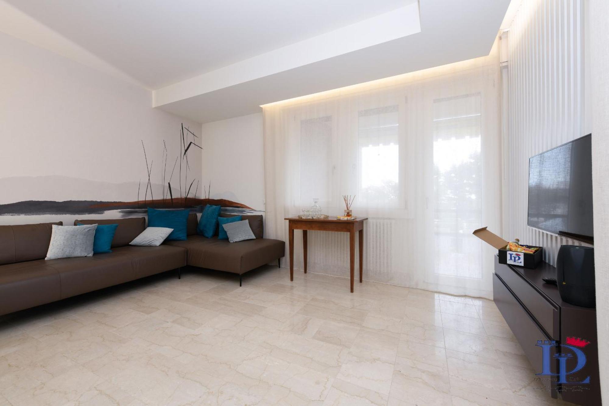 Desenzanoloft Official Partner Marriott Homes & Villas - Imperium 데센자노델가르다 외부 사진